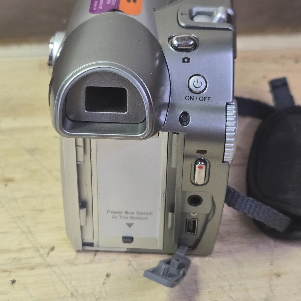 Sony Handycam DCR-HC90 Camcorder Clean untested no battery/charger read